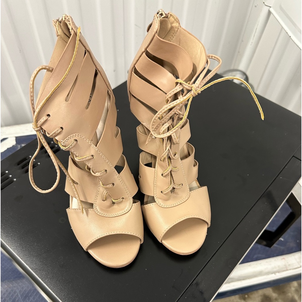 Ladies heels